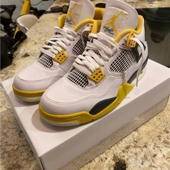 Jordan 4 Retro Men's Shoes White and Yellow